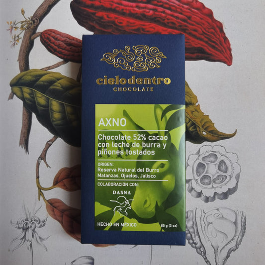 AXNO Chocolate con Leche de Burra 52% Cacao y Piñones Tostados